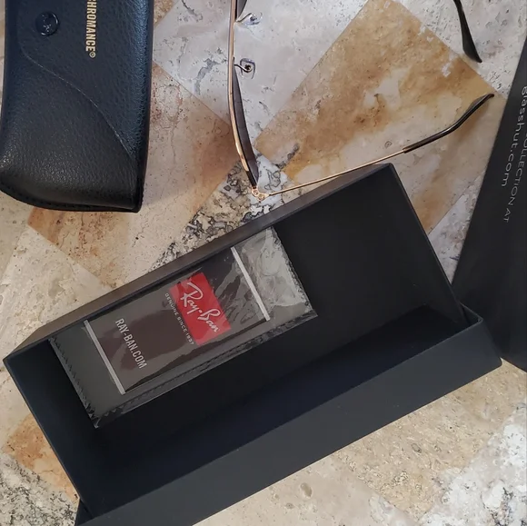 RayBan Women's Sunglasses - Picture 5 of 11